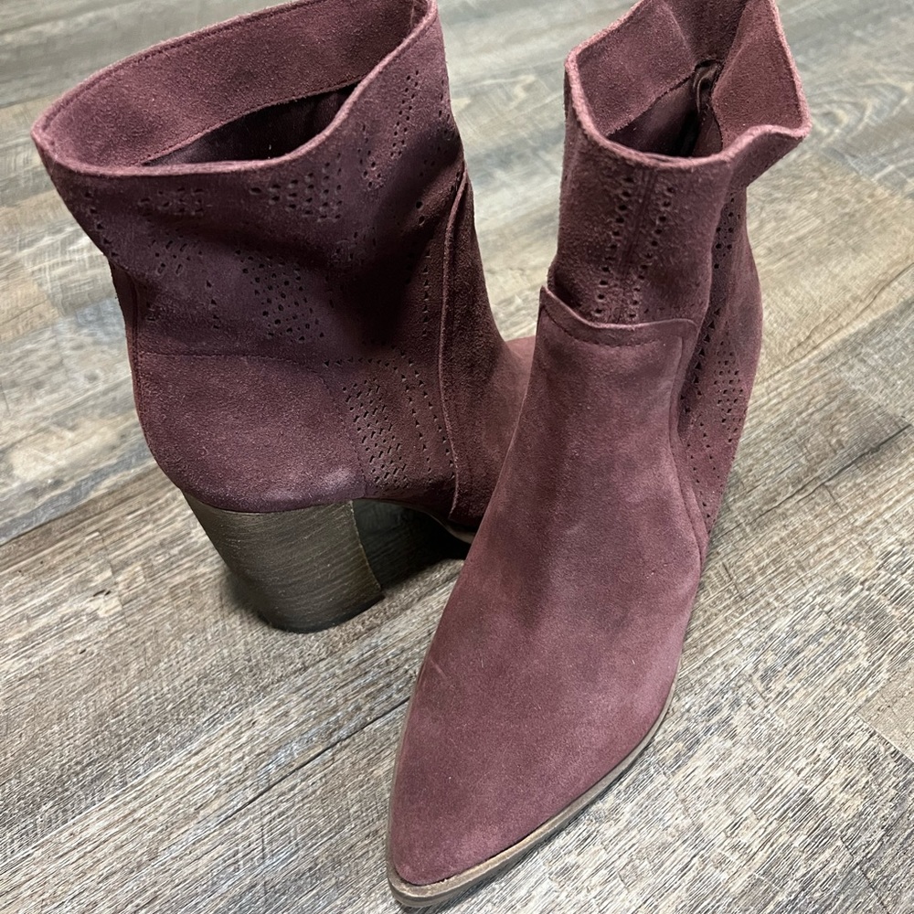 Vince Camuto Catheryna - Size 8.5 - Never Worn “No Box”